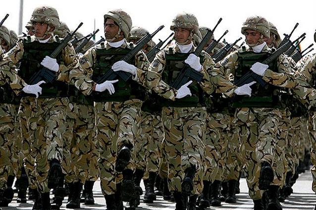 Iran: Din lipsă de tineri, stagiul militar obligatoriu va fi prelungit de la 21 la 24 de luni din 2015 
