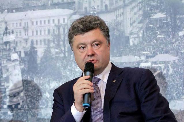 Petro Poroşenko: Fortificaţiile la graniţa de est a Ucrainei aproape finalizate