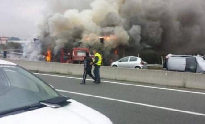 VIDEO. Patru morţi, 24 de răniţi, într-un accident produs de un şofer român în Grecia