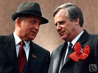 Premierul lui Gorbaciov demolează mitul reformatorului