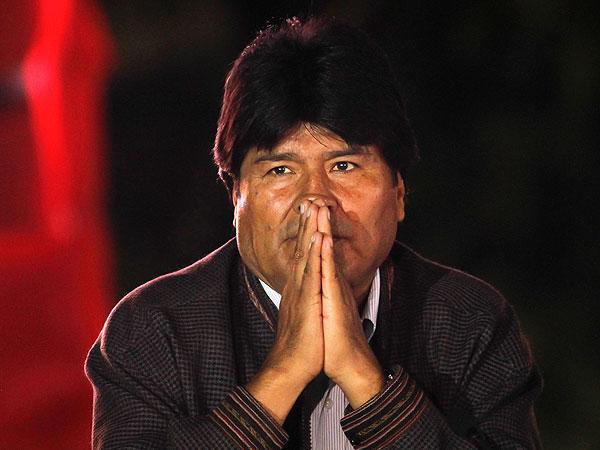 Bolivienii își votează președintele. Evo Morales - aproape 70% din voturi