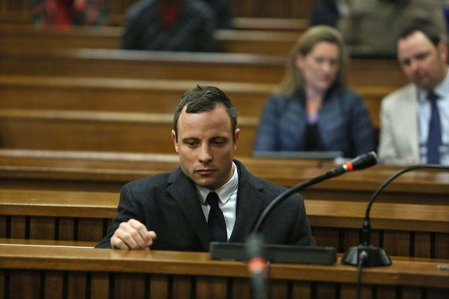 Oscar Pistorius îşi află sentinţa. Atletul paralimpic riscă să stea 15 ani după gratii