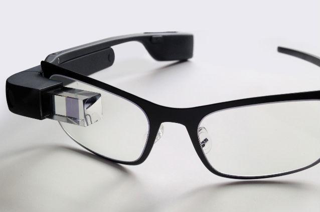 Bărbat dependent de Google Glass, internat la reabilitare