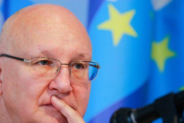Ioan Mircea Paşcu: Ponta este de partea legii, Băsescu se joacă pe marginea prăpastiei