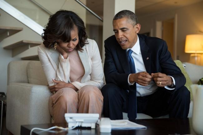 Momentul PENIBIL prin care a trecut Obama, după o cină la restaurant cu Prima Doamnă