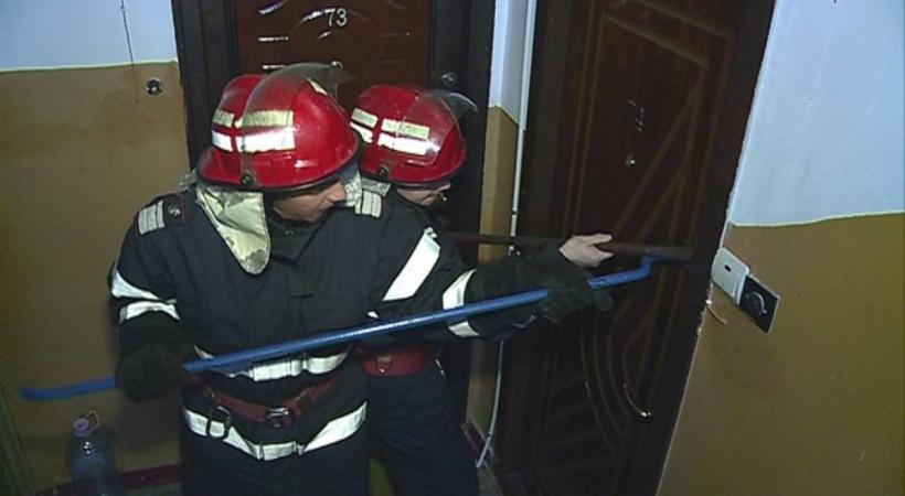 ULUITOR! Ce au găsit pompierii chemați să deblocheze o ușă în Năvodari