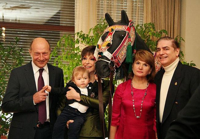 Prinţii lui Băsescu, regii revendicărilor