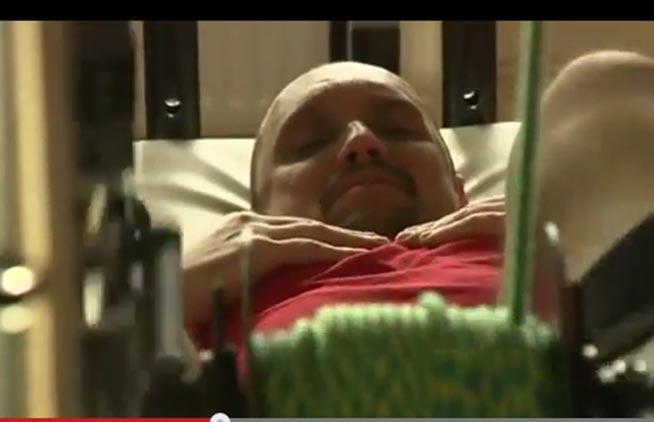 PREMIERĂ MONDIALĂ. Bărbat paralizat, &quot;ajutat&quot; de NAS să MEARGĂ din nou! (VIDEO)