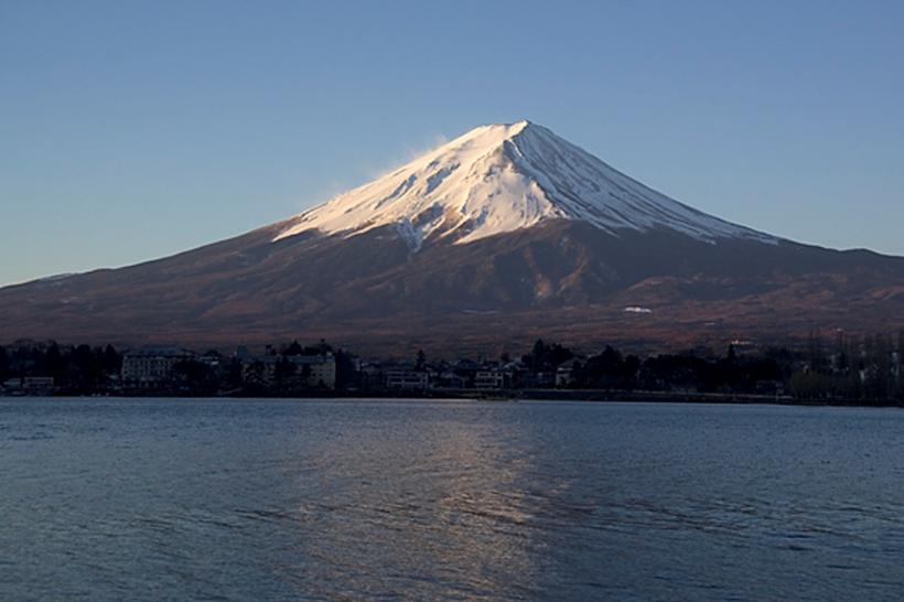 Muntele Fuji, risc de erupţie. Experți: Dacă s-ar produce o erupţie vulcanică majoră, piere toată populația Japoniei