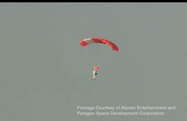 VIDEO. Vicepreședintele Google, nou record mondial la salt din stratosferă. A sărit de la 41,150m!