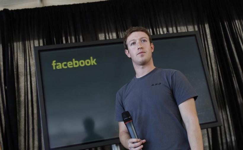 De ce poartă Mark Zuckerberg, fondatorul Facebook, același tip de tricou
