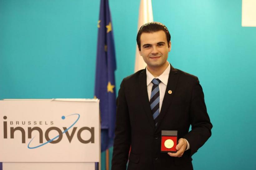 Ionuţ Budişteanu s-a întors de la Salonul de Invenţii de la Bruxelles 2014 cu cinci premii şi două medalii