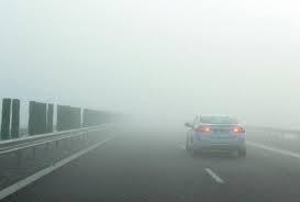 Atenţie, şoferi! COD GALBEN de ceaţă în mai multe zone din ţară. Ce recomandă Poliţia Română