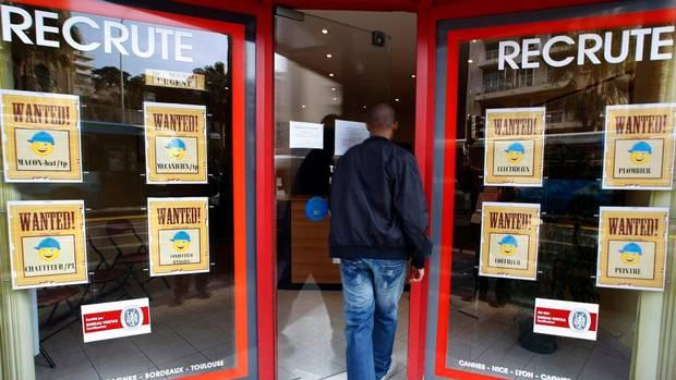 Franța înregistrează un nivel record al numărului de șomeri