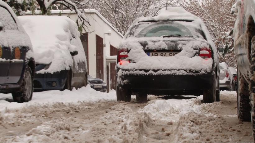 A nins pe mai multe drumuri naţionale, circulați prudent! Vezi Sfaturi de Conducere pe Timp de Iarnă