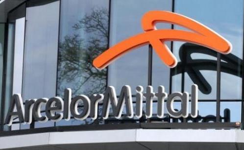 ArcelorMittal vrea să preia cea mai mare oțelărie din Europa, aflată în prag de faliment