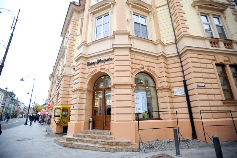 &quot;Respect Istoria&quot; la Sibiu: Fast-food în clădirea Consiliului Dirigent al Transilvaniei