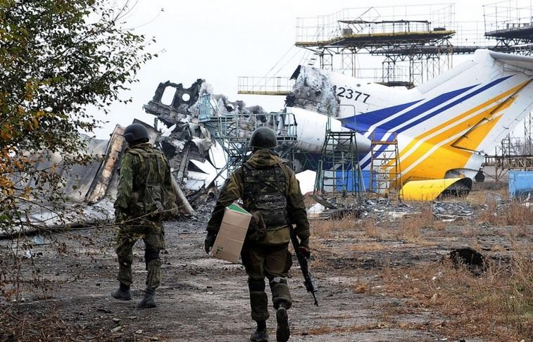 Acord în Ucraina. Kievul a anunţat oprirea luptelor pe aeroportul din Doneţk