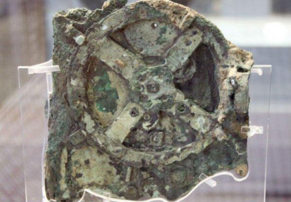 MISTERUL comorii de la Antikythera. Detalii ULUITOARE despre cel mai vechi calendar astronomic din lume! (VIDEO)