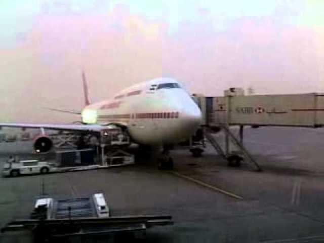 AVION OPRIT de la decolare, după ce un pasager A VISAT că se vor prăbuşi