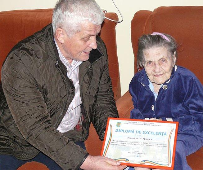 O supravieţuitoare din România a Auschwitz-ului împlineşte 101 ani
