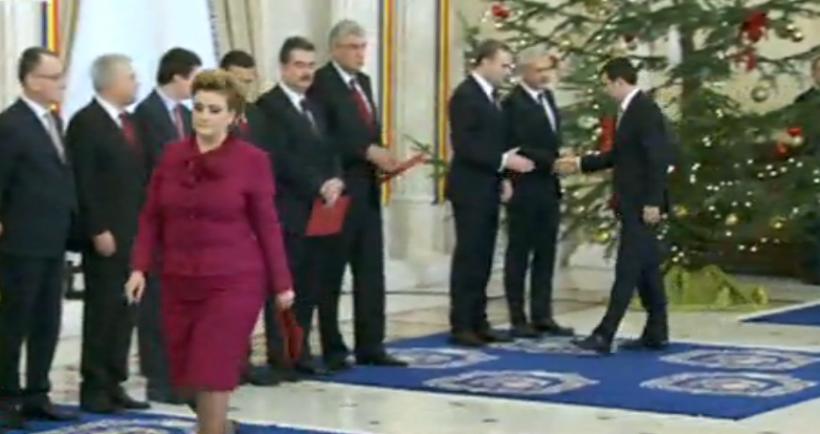 Cremonie de învestire la Palatul Controceni. Guvernul Ponta 4 a depus jurământul