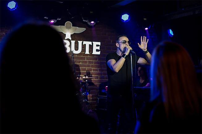 (P) 5 motive pentru care TRIBUTE e cel mai bun club de muzică live din București