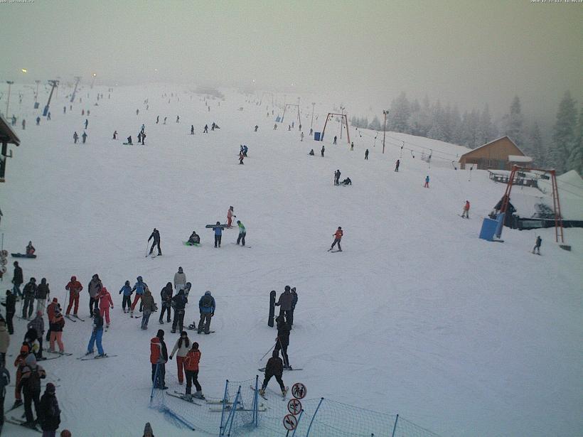 Zăpadă de peste o jumătate de metru în Straja. IMAGINI LIVE de pe pârtii, pe webcam jurnalul.ro