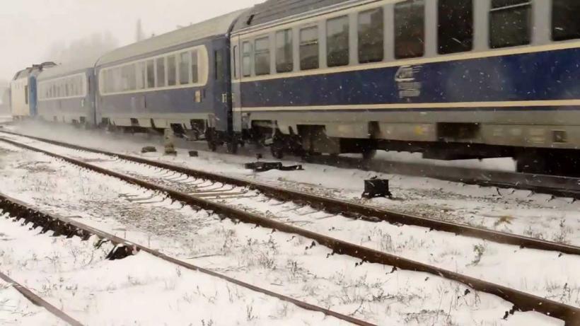 23 de trenuri de pe raza Galaţi, Constanţa şi Bucureşti au fost anulate din cauza ninsorilor