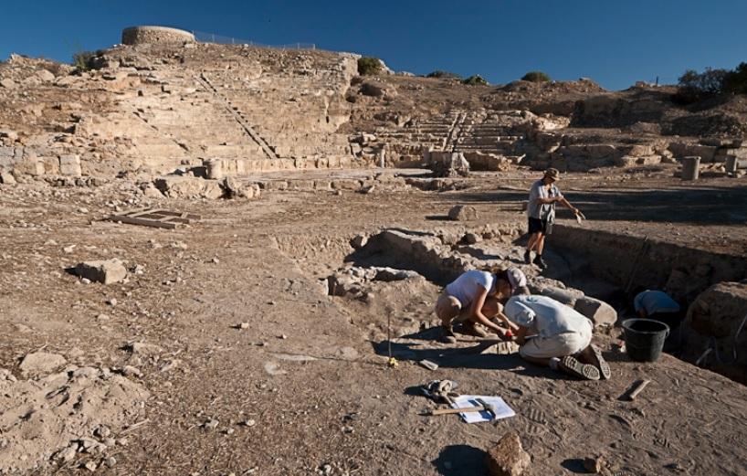 Arheologii polonezi au făcut o DESCOPERIRE SENZAŢIONALĂ! Ce au găsit în timp ce excavau situl unei vechi agora din Cipru (VIDEO)