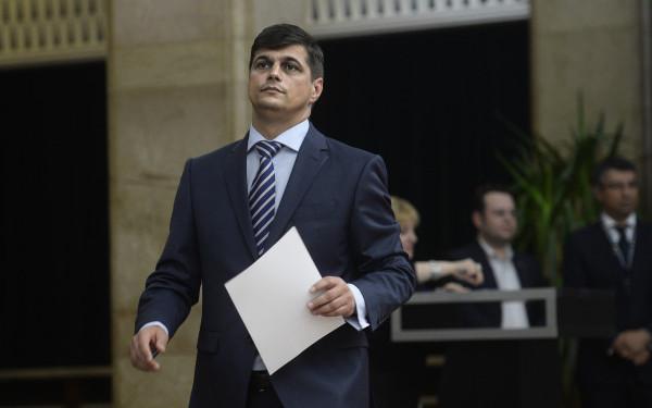 Europarlamentarul Constantin Laurenţiu Rebega, urmărit penal pentru instigare la spălare de bani, fals în înscrisuri sub semnătură privată şi uz de fals