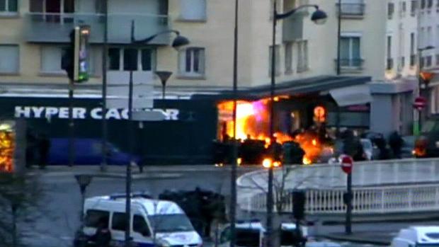 LIVE VIDEO. Vincennes, teroristul a fost ucis in urma asaltului fortelor speciale