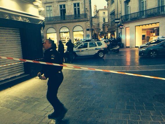 Teroarea continuă în Franța. Luare de ostatici la un magazin de bijuterii din Montpellier