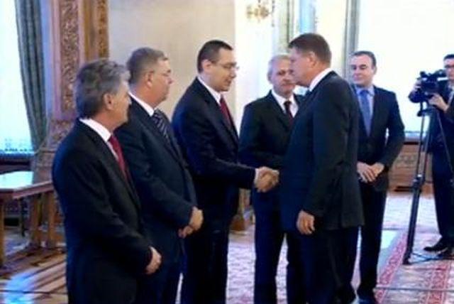 Consultări la Cotroceni. Preşedintele Klaus Iohannis are întâlniri cu partidele parlamentare