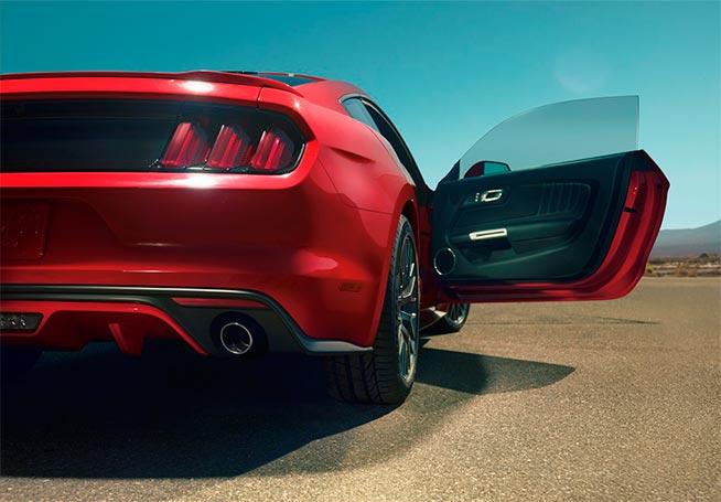 E avion? E pasăre? Nu! E Noul Ford Mustang! 18499992