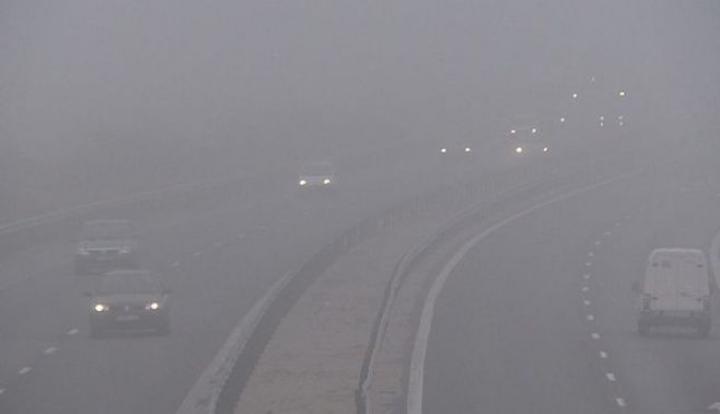COD GALBEN de ceaţă pentru zona periferică a Capitalei, 23 de judeţe şi autostrăzile A1, A2 şi A3, în următoarele ore