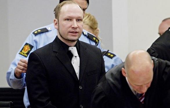 Criminalul extremist Anders Breivik dă în judecată statul norvegian. Motivul e HALUCINANT