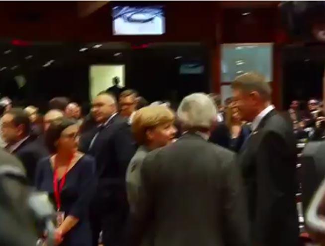 Cum a facut-o sobrul Iohannis sa zambeasca pe Angela Merkel (VIDEO)