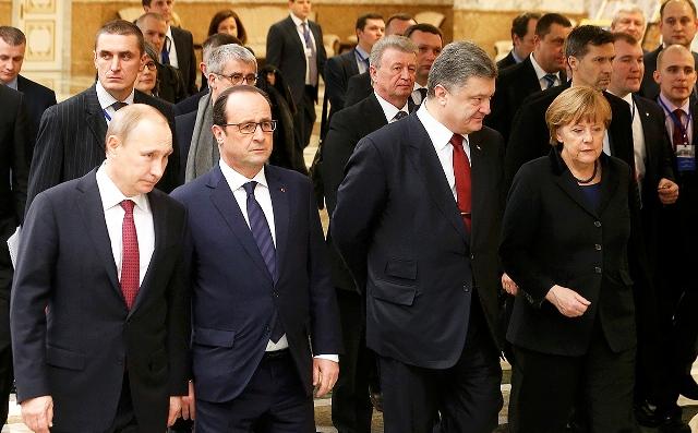 Minsk 2: Pace, după Ziua Îndrăgostiţilor? 16 ore de negocieri pentru liniştea Ucrainei şi a Europei