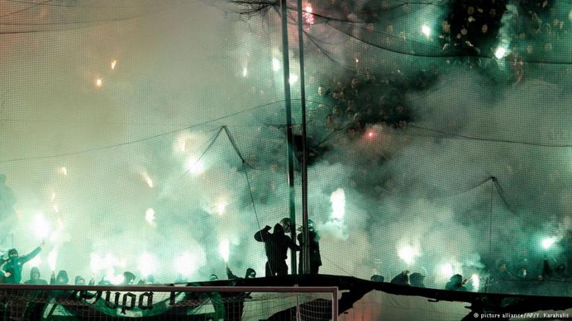 Violenţele au suspendat fotbalul din Grecia!