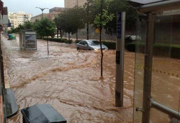 Ploile abundente FAC RAVAGII în Spania. Mii de persoane, EVACUATE din calea apelor (VIDEO)