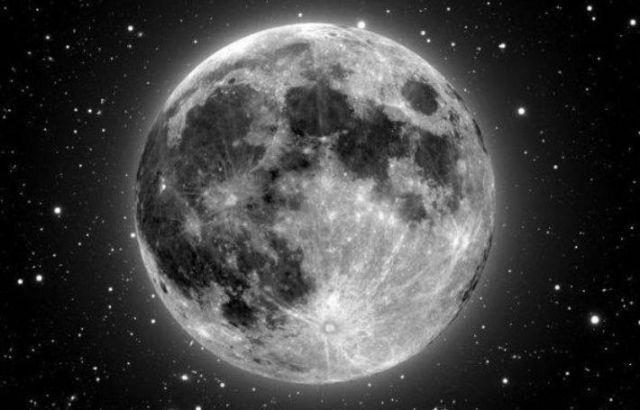AZI, SPECTACOL ASTRONOMIC MAGNIFIC! Luna, mai îndepărtată ca NICIODATĂ de Pământ (VIDEO)