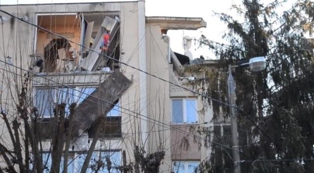 EXPLOZIE PUTERNICĂ într-un apartament din Odorheiu Secuiesc. Proprietarul s-a aruncat de pe bloc şi a murit!