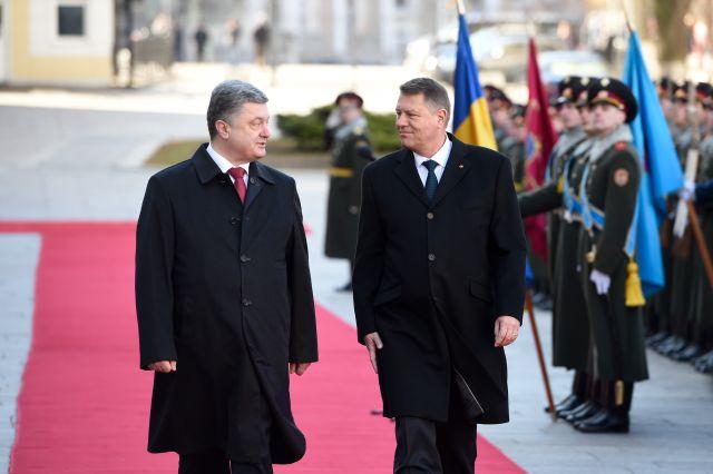 Poroşenko: România şi Germania vor acorda tratament medical soldaţilor ucraineni 