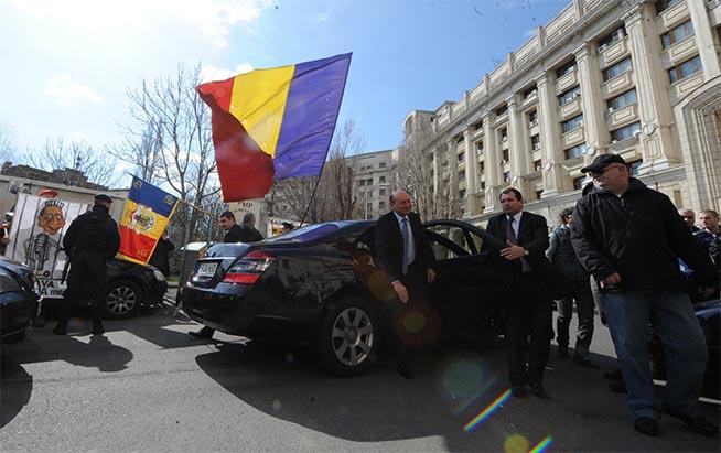 Băsescu, URMĂRIT PENAL pentru ŞANTAJ, a părăsit Parchetul General. Ce s-a întâmplat în faţa procurorilor