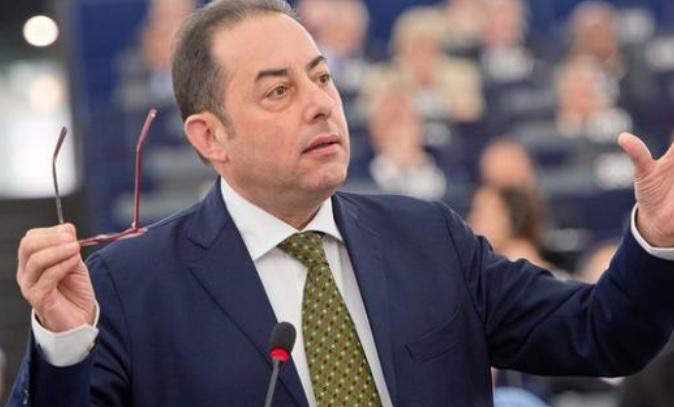 Liderul social-democraţilor din Parlamentul European: România trebuie să intre în Schengen 
