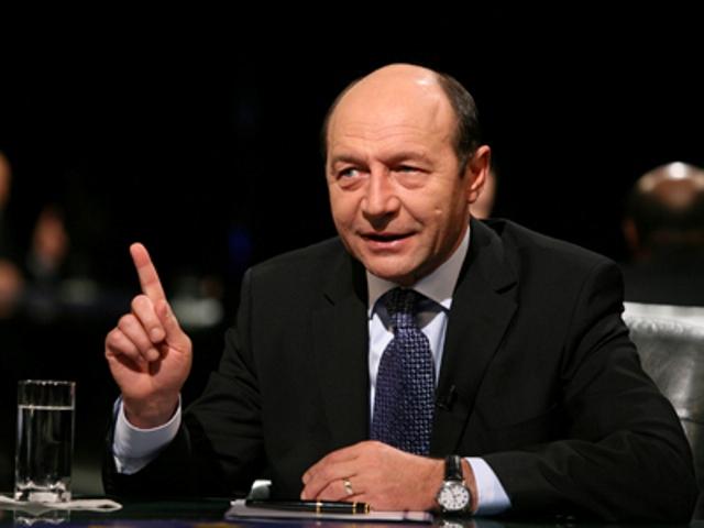Băsescu prezintă lista persoanelor INTANGIBILE din România