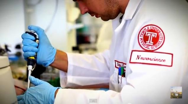 (VIDEO) Oamenii de știință AU REUȘIT! Pentru prima dată, VIRUSUL HIV a fost ȘTERS din AND-ul uman!