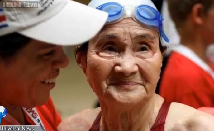 PREMIERĂ ÎN NATAȚIE. Ce a reușit să facă o japoneză în vârstă de 100 de ani, într-o competiție de înot liber (VIDEO)
