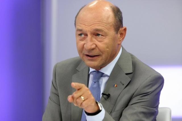 Băsescu, atac la Iohannis şi Ponta în cazul românului răpit în Burkina Faso